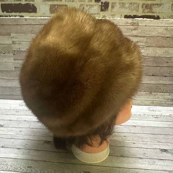 Lord & Taylor Women’s Winter Tan Fur Hat - Picture 4 of 12